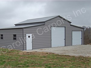 Vertical Roof Style Carolina Barn, Enclosed All Around